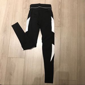 IVY PARK Other - Ivy Park Color Block Ankle Leggings (Size XS) IVY PARK Other - Ivy Park Color Block Ankle Leggings (Size XS)